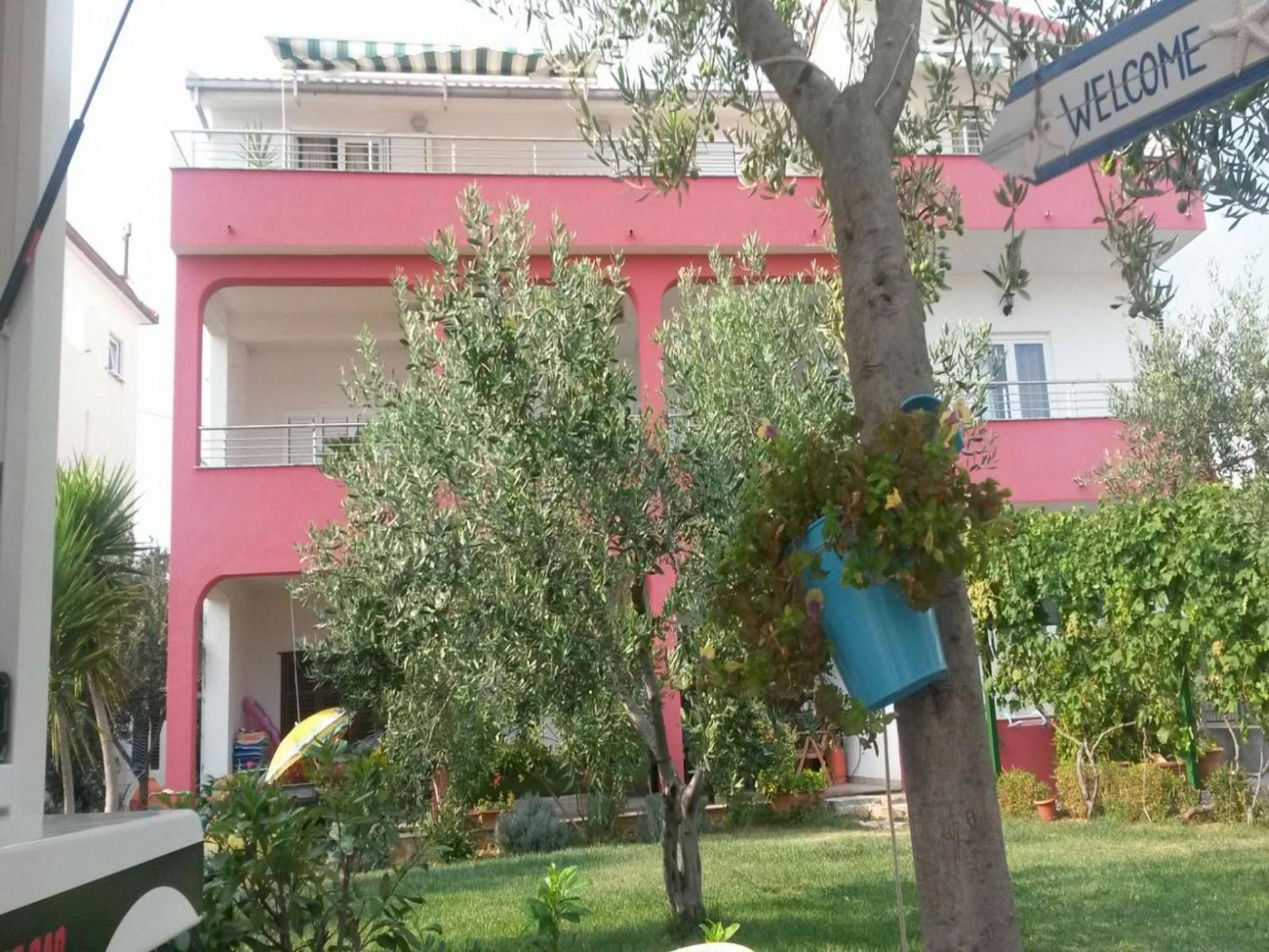 Apartments Mare - 30 M From Pebble Beach Seget Vranjica Dış mekan fotoğraf