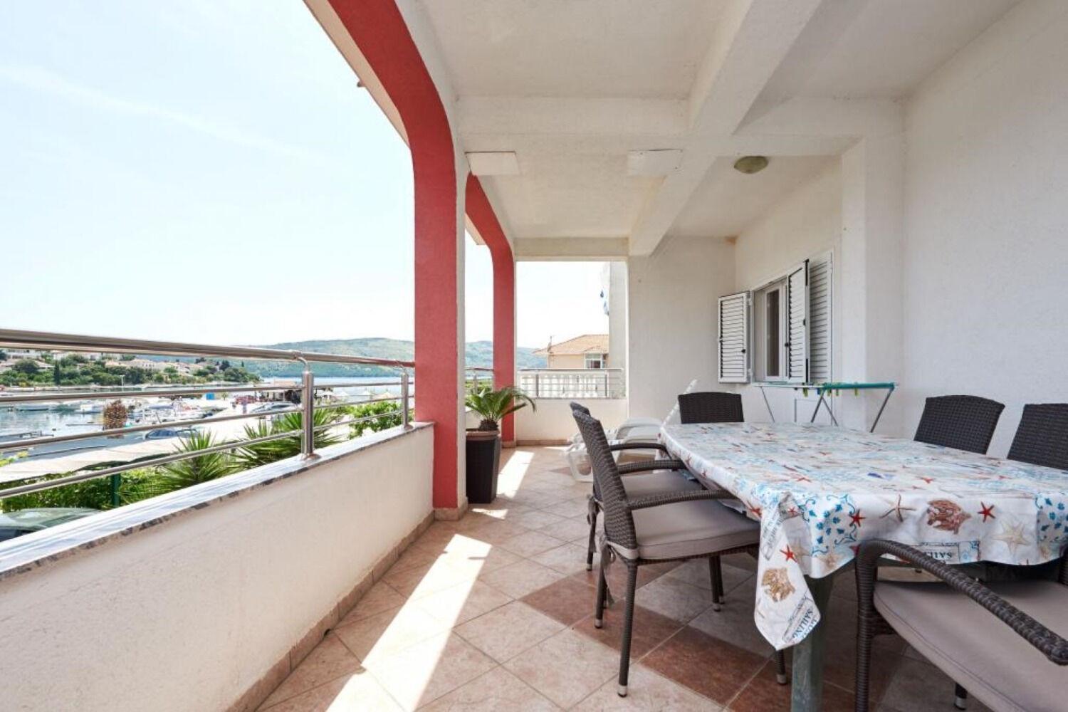 Apartments Mare - 30 M From Pebble Beach Seget Vranjica Dış mekan fotoğraf