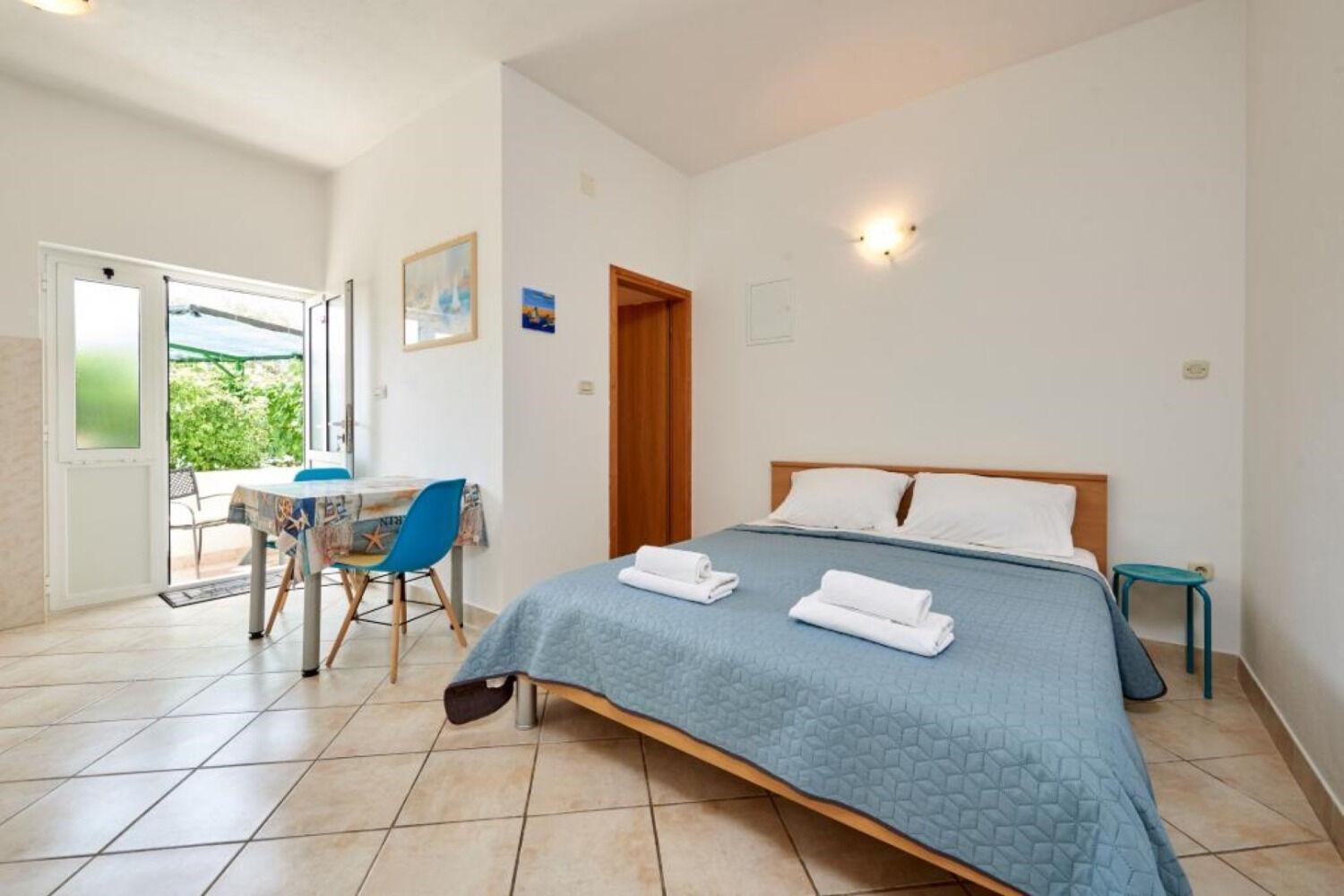 Apartments Mare - 30 M From Pebble Beach Seget Vranjica Dış mekan fotoğraf