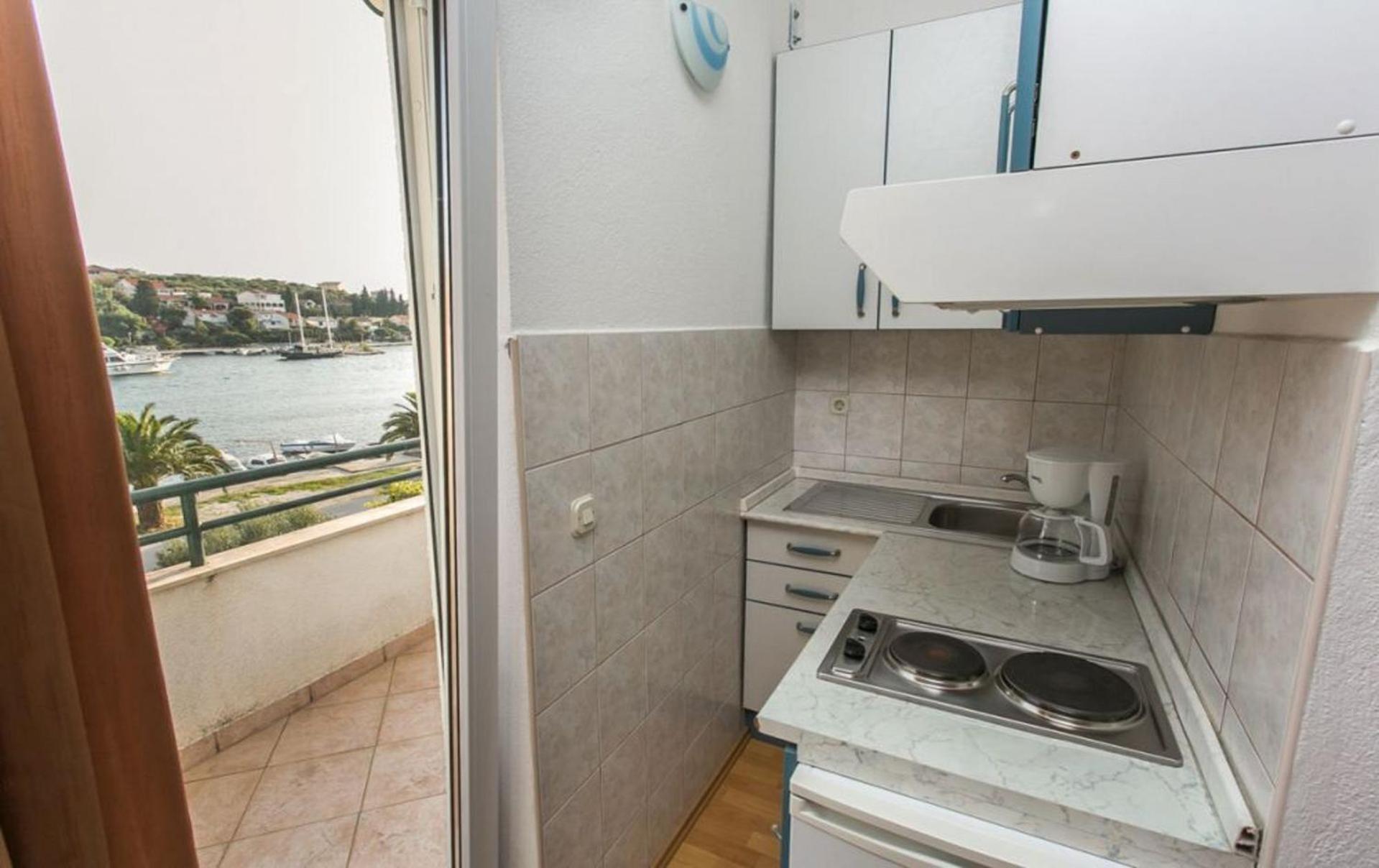 Apartments Mare - 30 M From Pebble Beach Seget Vranjica Dış mekan fotoğraf