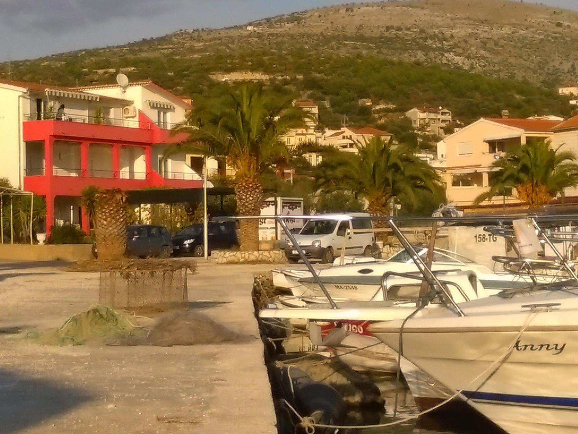 Apartments Mare - 30 M From Pebble Beach Seget Vranjica Dış mekan fotoğraf
